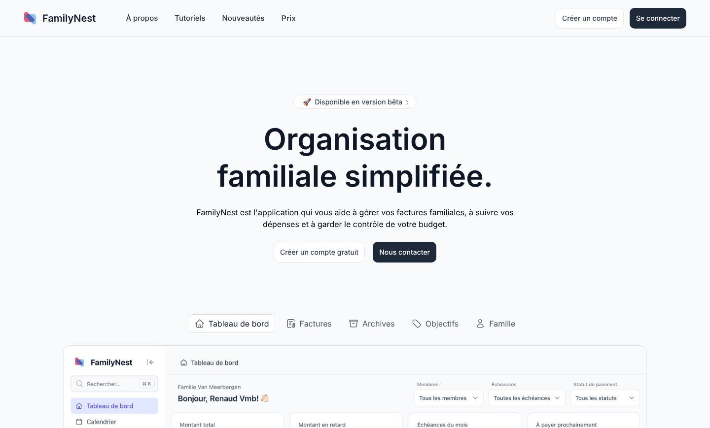 Accueil de FamilyNest : le titre « Organisation familiale simplifiée » au-dessus des onglets qui présentent l'application